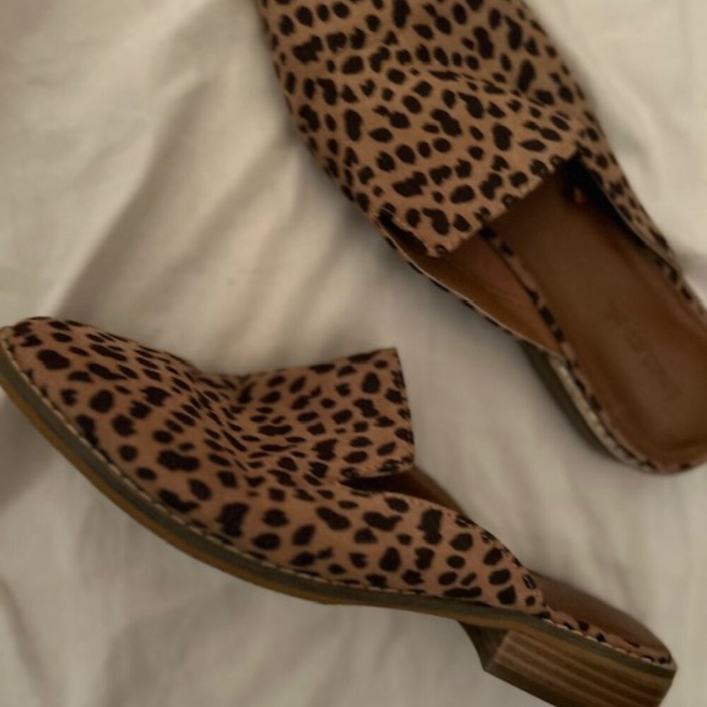 womens size 9 leopard  casual dress shoes work wear nine tan black flats